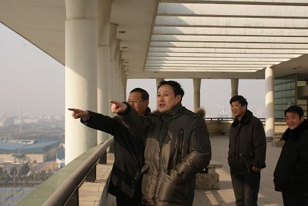 安徽徽商集团张伟建一行来我院考察
