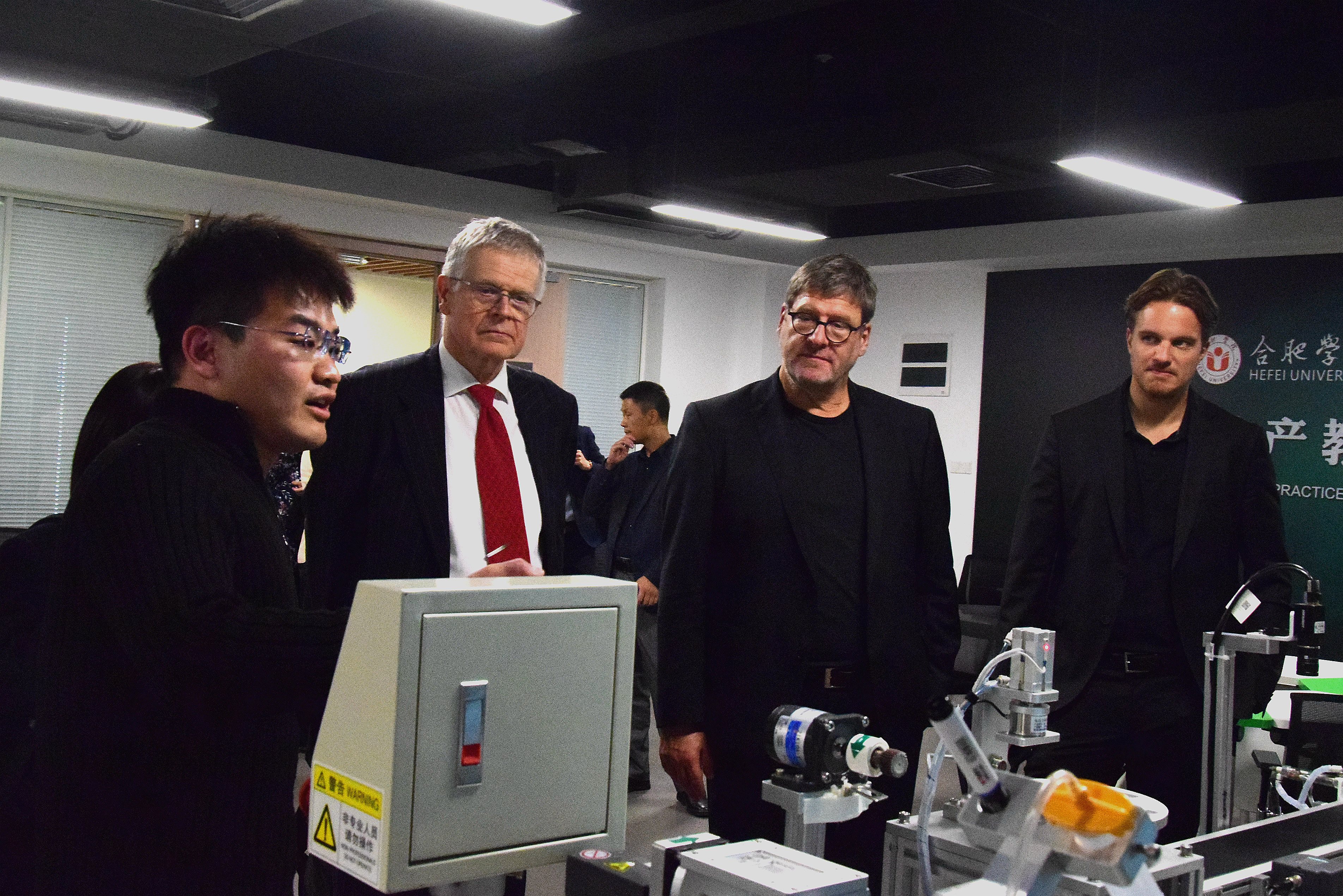 大众集团总部大众学院负责人拉尔...