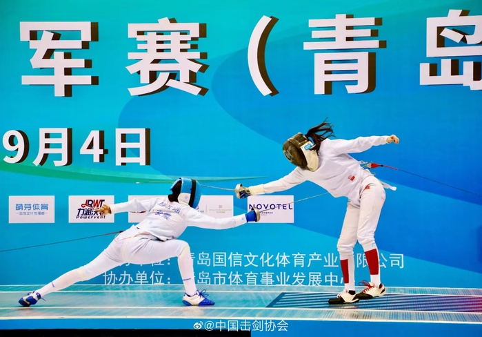 我校唐君瑶同学勇夺2022年全国击剑冠军赛（青岛站）青年组女子重剑冠军