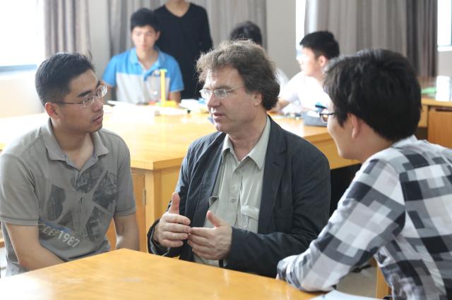 http://www.hfuu.edu.cn/_upload/article/images/74/09/434e7d4f4c33b175546f5b967793/a78b0862-0048-4b63-9794-b7e9070d2c72.jpg