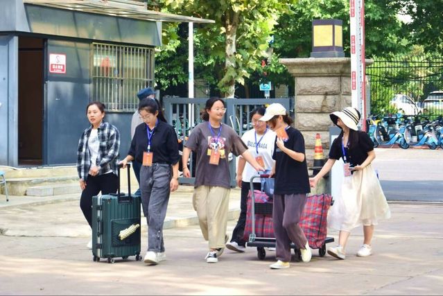 【迎新季系列报道⑤】教育学院迎新生活动顺利开展